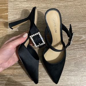New w/o tags Gianni Bini Black Mule Heels with Rhinestone Buckle
